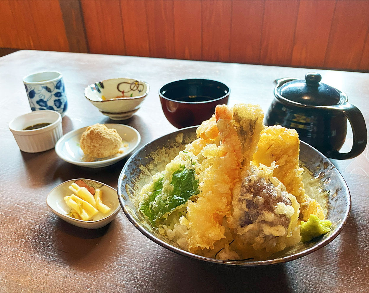 季節の魚天丼(平日限定メニュー)