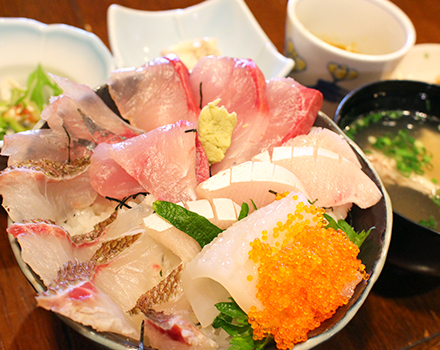 :海の幸 海鮮丼