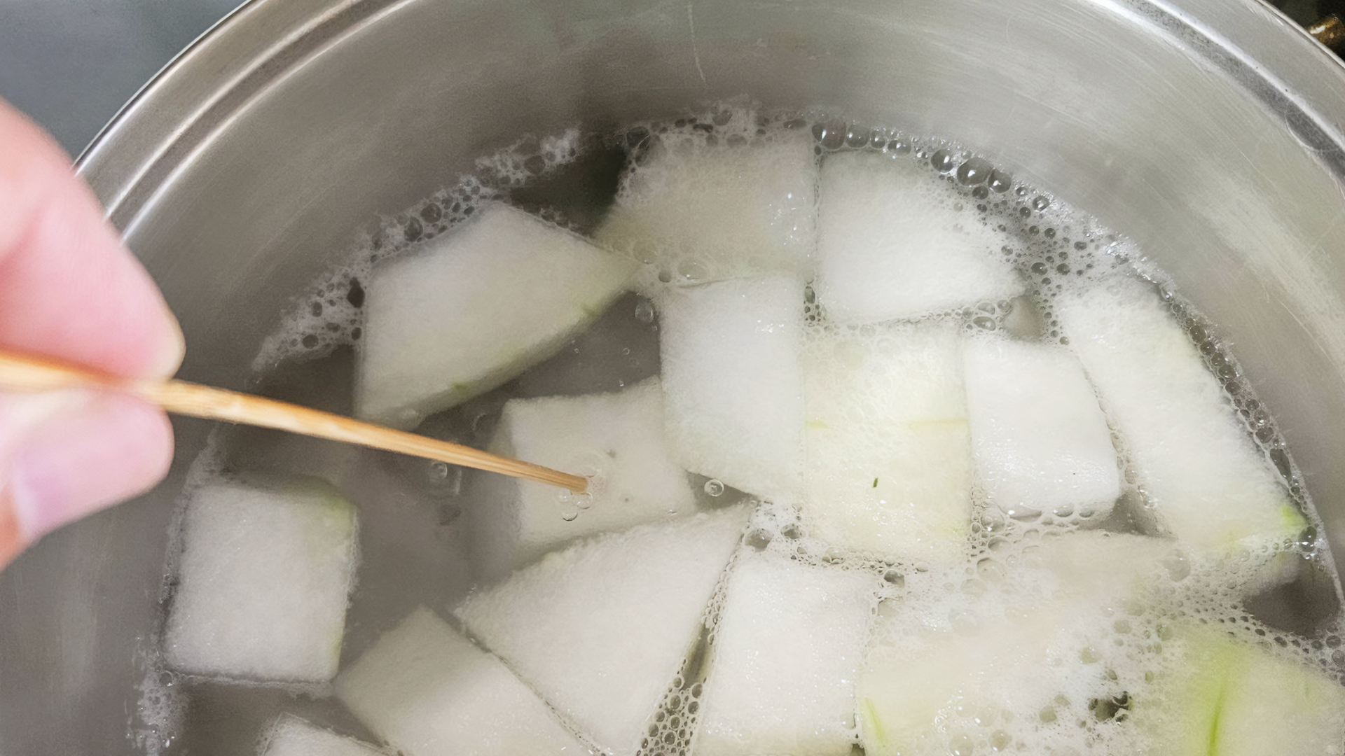 【お料理レシピ】冬瓜と芝エビ、鶏肉、干し椎茸の黄金煮【水上鮮魚店】の画像